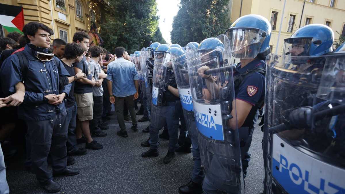 Immagine di Il caos sul fronte sindacale e i cortei filopalestinesi a Roma