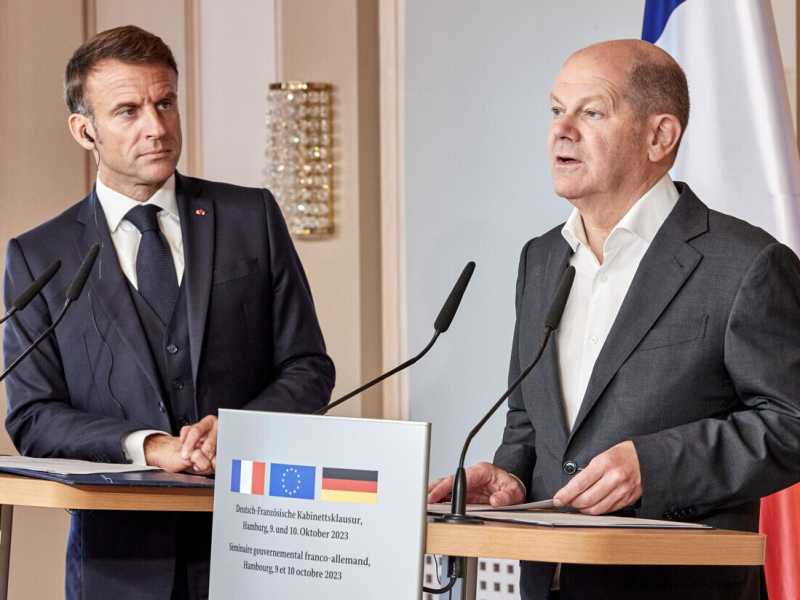 Emmanuel Macron e Olaf Scholz (Ansa)