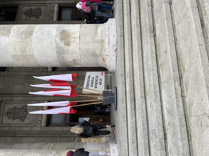 La Polonia si mette in fila per votare