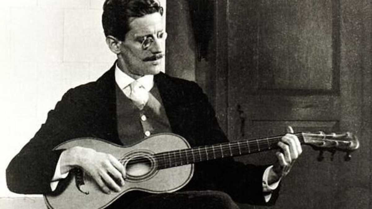 Immagine di Caro Joyce, ti scrivo. Cade il mito dello scrittore solitario