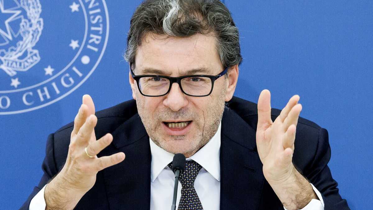 Immagine di Gli "schiaffoni" della Germania a Giorgetti. A Meloni serve san Draghi