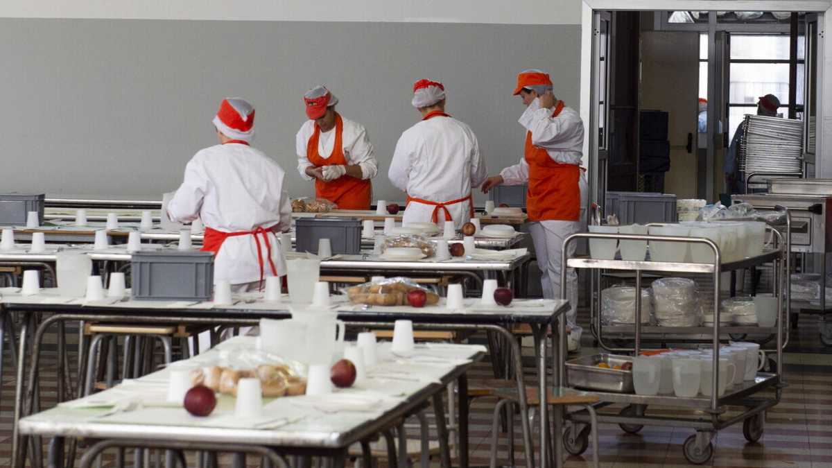 Immagine di Le mense scolastiche non piacciono molto con l’eco-dieta Berrino