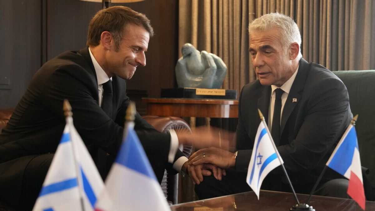 Immagine di Abbiamo combattuto insieme contro l’Isis, facciamolo contro Hamas, dice Macron a Netanyahu