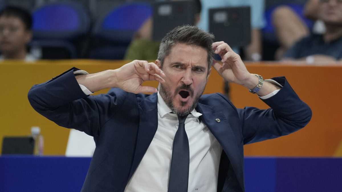 Immagine di Pozzecco va da Tony Parker. Oltre alla Nazionale allenerà il Villeurbanne
