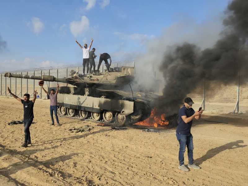 "Non si può non vedere il legame tra imperialismo russo e l'attacco a Israele", dice Paolo Repetti