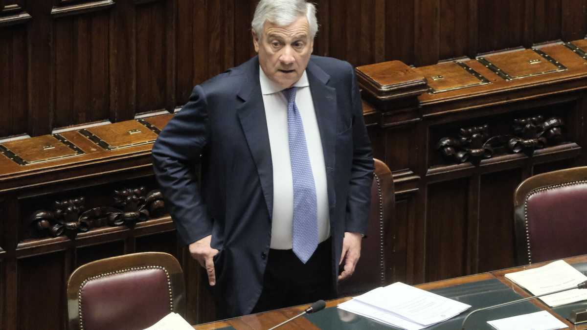 Immagine di Tajani: "Ricci ha danneggiato Fi". E Mediaset ora non vuole il vicepremier