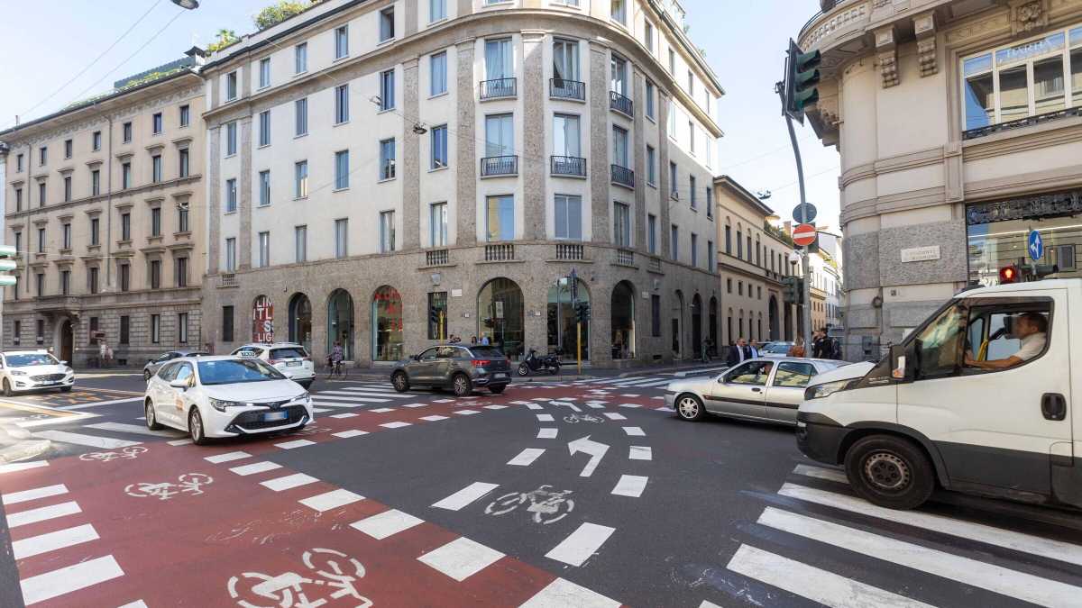 Immagine di La “Ztl gold” di Milano e tutti i problemi di una città che non può muoversi