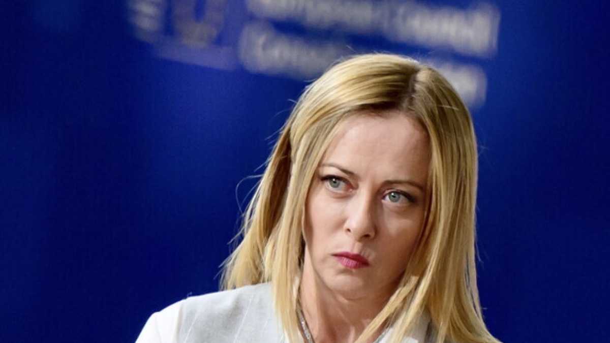 Immagine di La bozzofila di Meloni. Il cortocircuito sui pignoramenti è da cena dei cretini