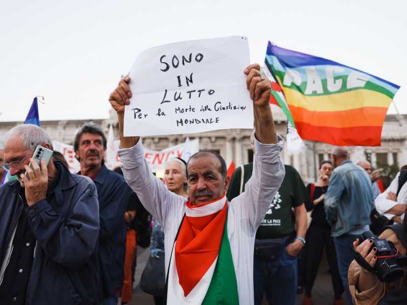 La pace giusta è il diritto di difendersi. Mattarella sì, Bergoglio nì