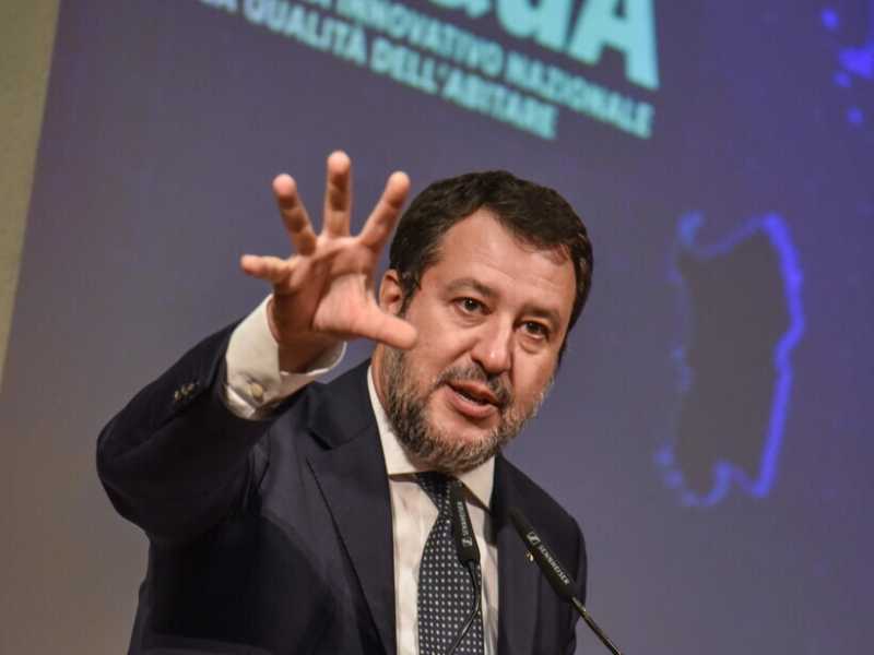 Salvini ottiene una finta Quota 103 ed esulta. Sulla casa anticipa Schlein