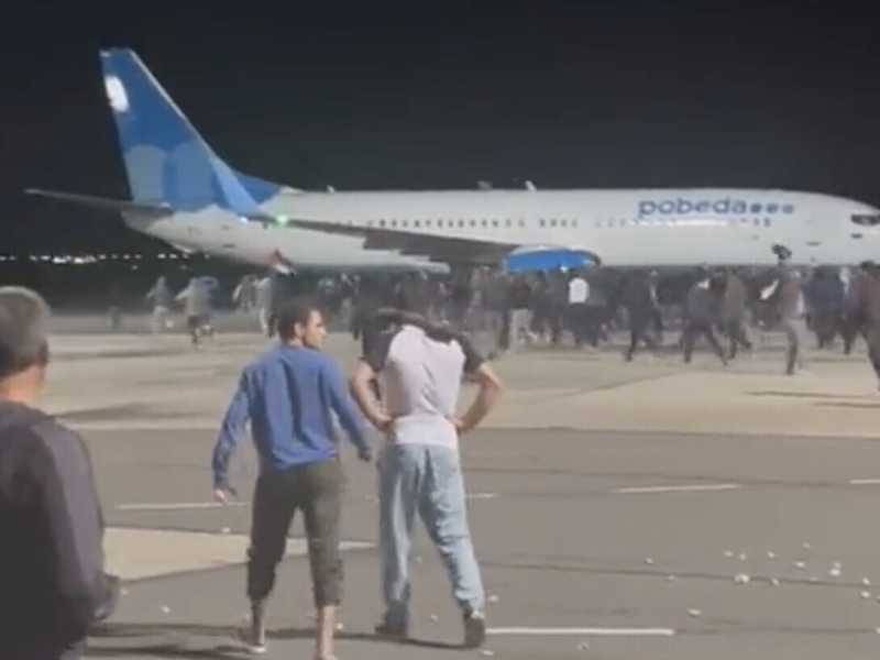 Cosa è successo all'aeroporto nel Daghestan. Mosca: "Influenze esterne", cioè Kyiv