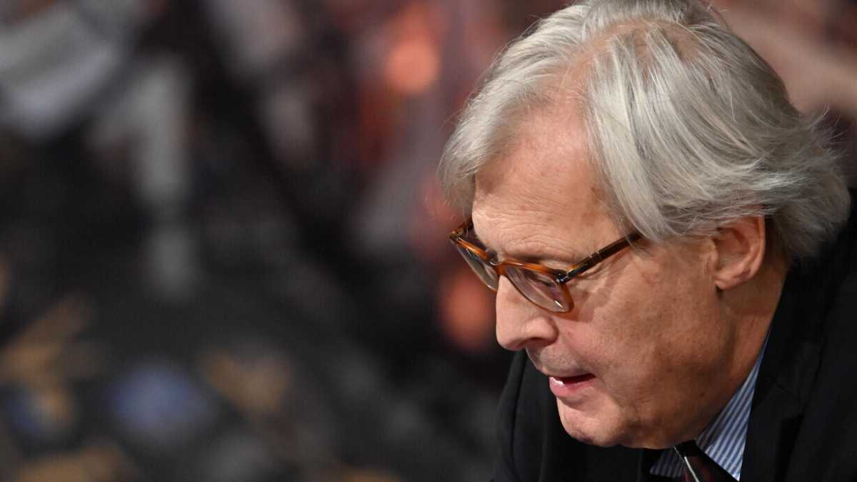 Immagine di Sgarbi, pilota automatico