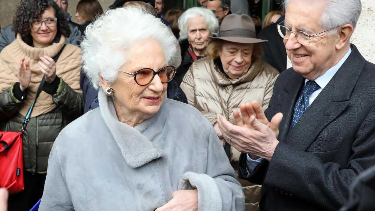 Immagine di Sobri e silenziosi. I senatori a vita sulla riforma costituzionale dicono “no comment”