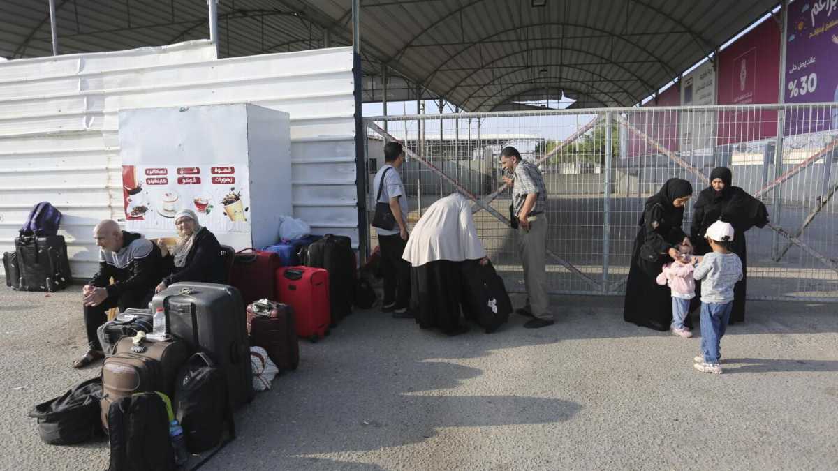 Immagine di Dal valico di Rafah si esce, si studia come implementare la via umanitaria