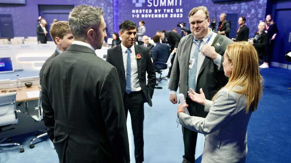 Immagine di La diplomazia di Sunak sull'intelligenza artificiale funziona a metà