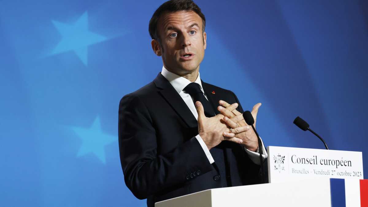 Immagine di Macron difende il francese dalle formule “inclusive” che hanno l’effetto contrario