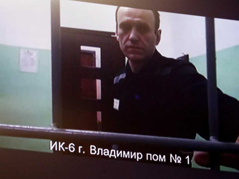 L'insuperato prototipo degli scherzi russi: Alexei Navalny al telefono con l'Fsb