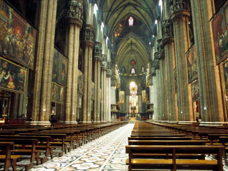 I “quadroni” e lo “scurolo” di San Carlo, per la sua festa un Duomo tutto da scoprire
