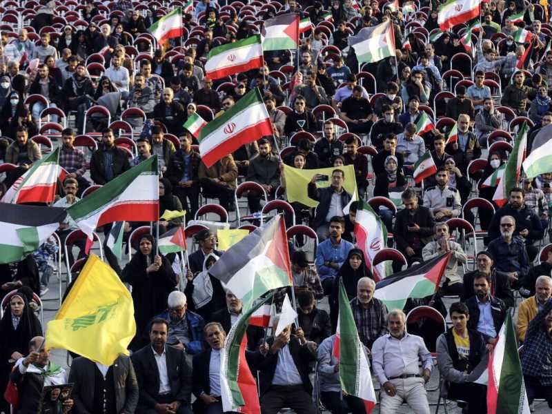 Nel Libano senza governo né risorse Hezbollah non può solo prendere ordini dall’Iran