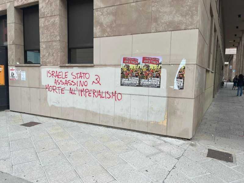 &nbsp;Scritte contro Israele a Firenze - Foto Ansa