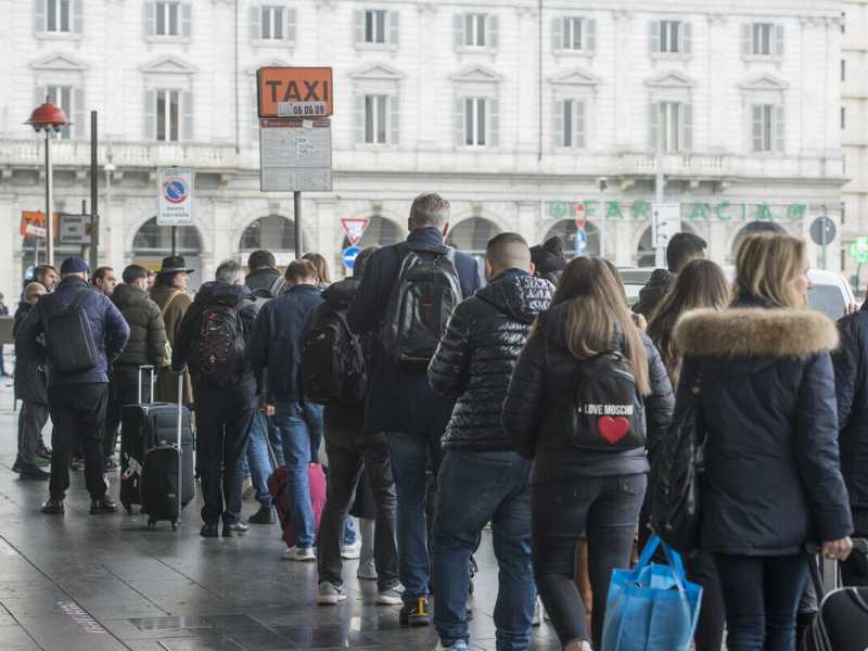Altro che liberalizzazioni. Il governo dei taxi e delle corporazioni