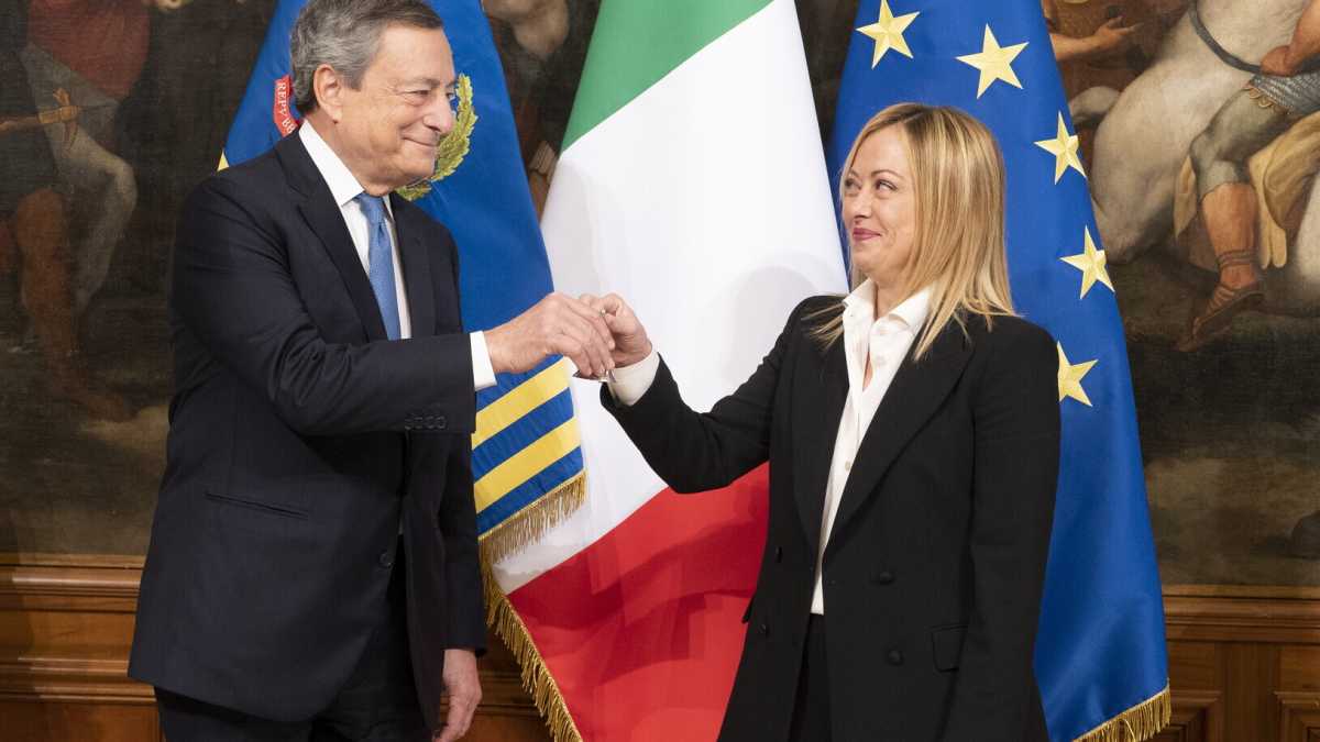 Immagine di Il costo della burocrazia che appesantisce l'Europa