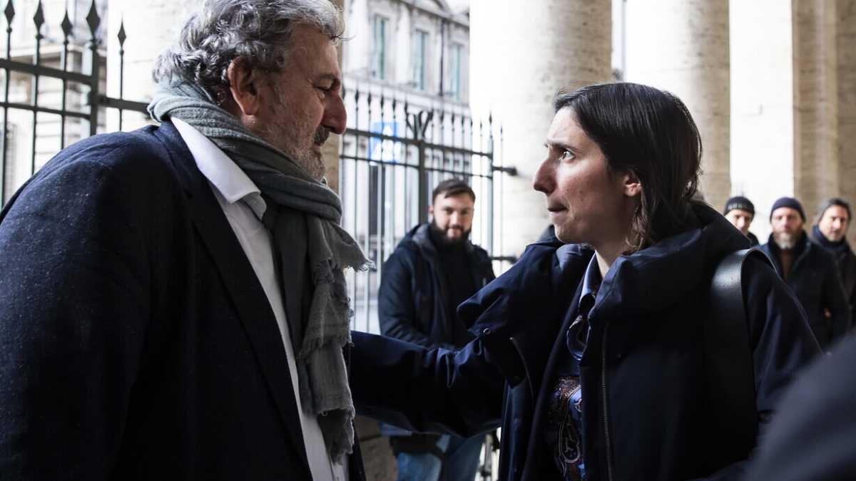 Immagine di Elly Schlein ha la grana delle primarie a Bari, che fanno scricchiolare la coalizione del “modello Foggia”