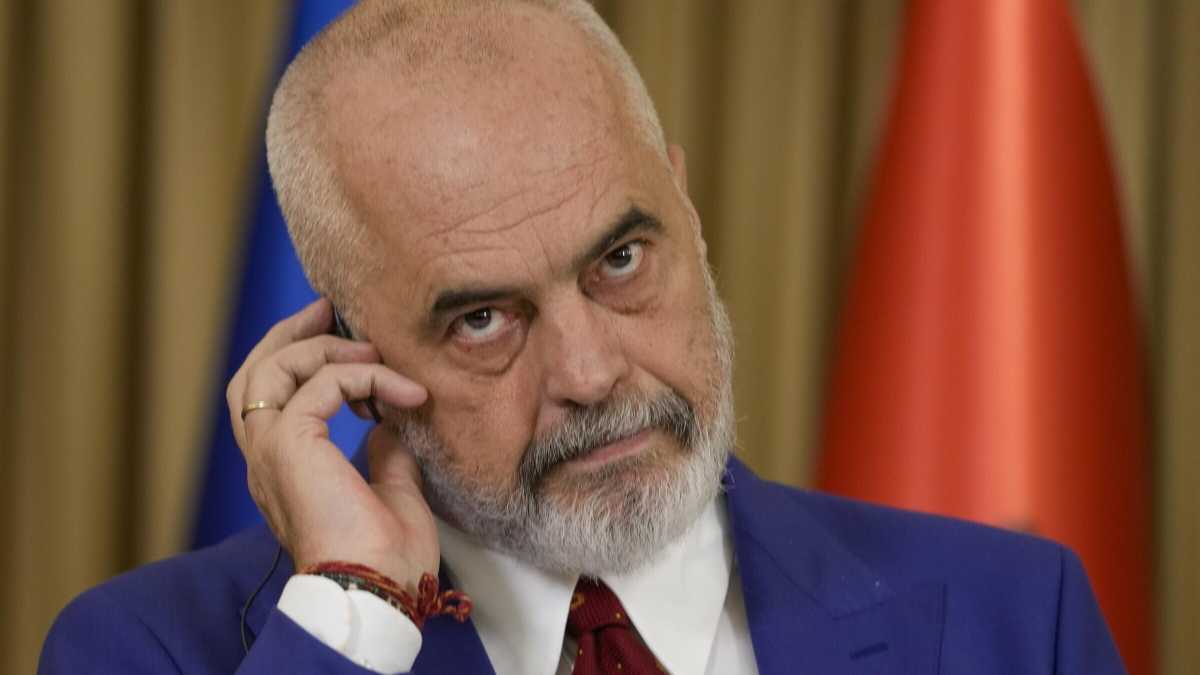 Immagine di L’imbarazzo del Pse per il Pd che vorrebbe espellere Edi Rama
