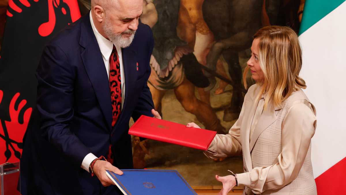 Immagine di “L’intesa con l’Albania rispetta la Costituzione”, dice Mirabelli, ex presidente della Consulta
