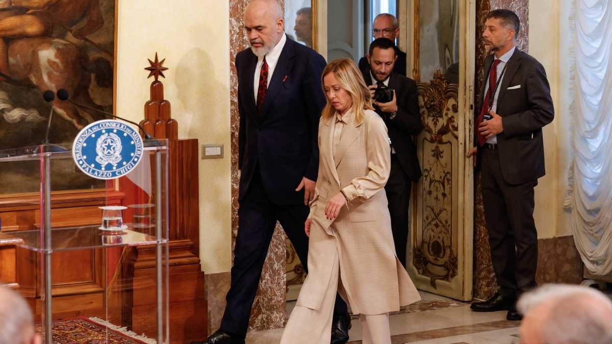 Immagine di Il fantasma di Edi Rama al congresso del Pse, i socialisti tedeschi lo difendono