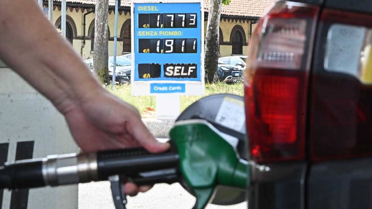 Immagine di Il Tar annulla il decreto sull’obbligo di esporre i prezzi dei carburanti