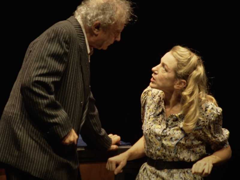 Branciaroli porta in teatro “Il caso Kaufmann”, la metafora del male