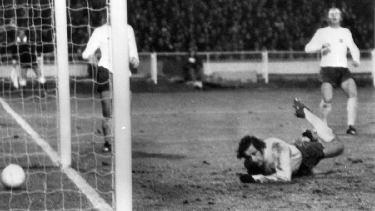 Immagine di Quel gol a Wembley per tutti i camerieri. Intervista a Fabio Capello