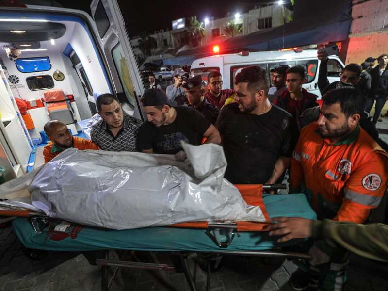 Gli israeliani svuotano due ospedali di Gaza City e puntano ai tunnel di Hamas