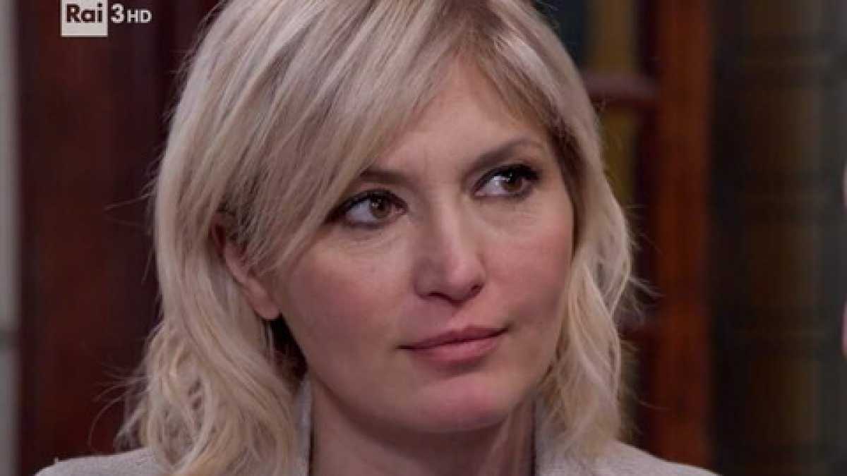 Immagine di Lara, Rossella e la dottoressa Bruni: il primato della famiglia in Un posto al sole