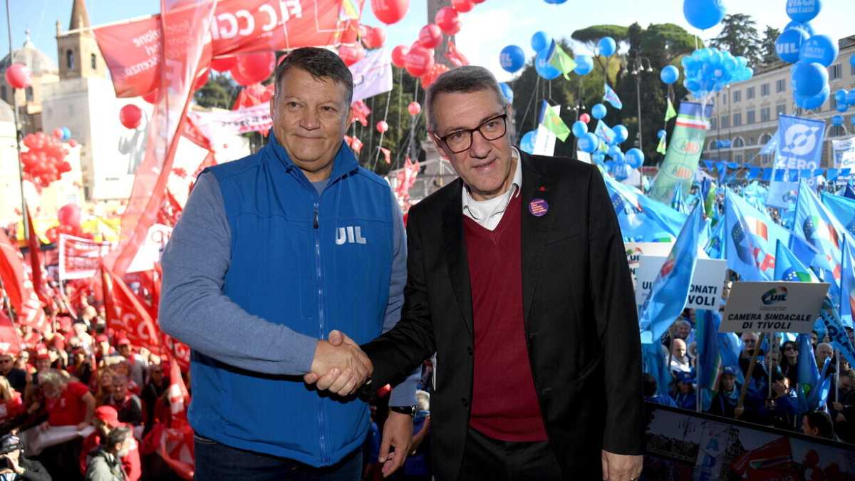 Immagine di Nella scuola lo sciopero fa flop, nei trasporti non va meglio. Ma Cgil e Uil: "Grande adesione"
