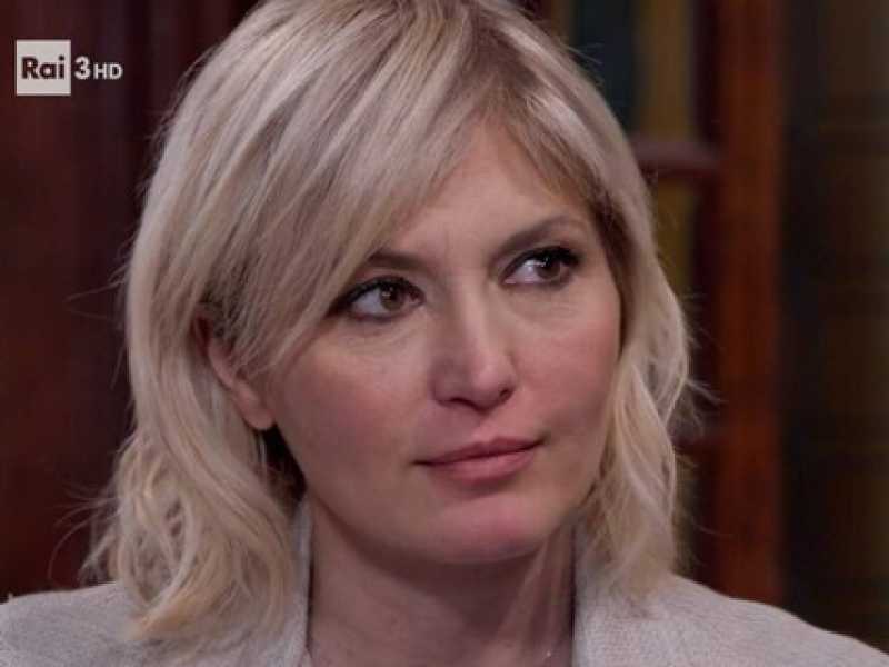 Lara, Rossella e la dottoressa Bruni: il primato della famiglia in Un posto al sole