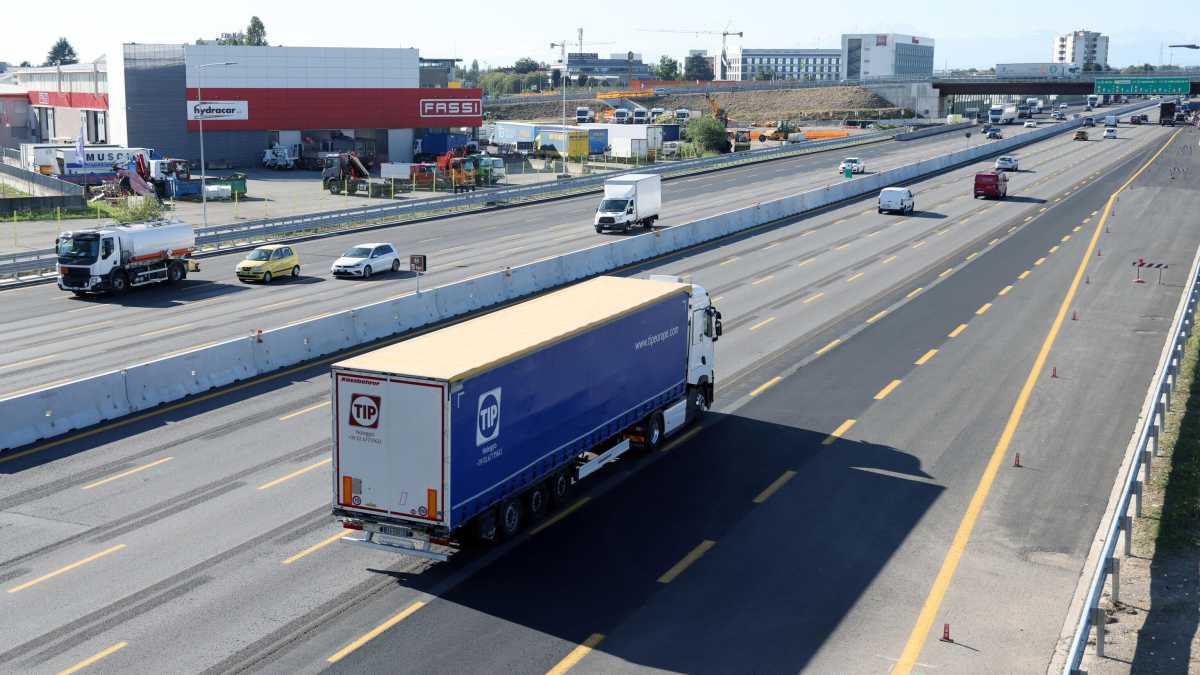 Immagine di Altro che treni, l’unica è rendere green le autostrade italiane