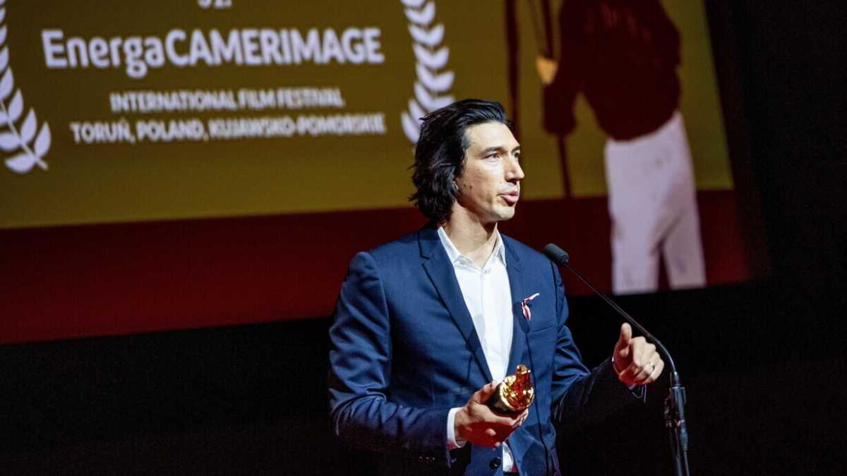 Immagine di L’ansia verrà pure insieme al talento, ma non è il caso di Adam Driver