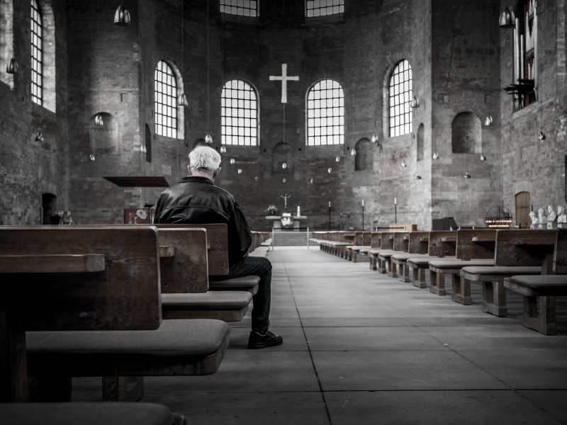 Ha senso una Chiesa che si fa ambientalista e crocerossina?