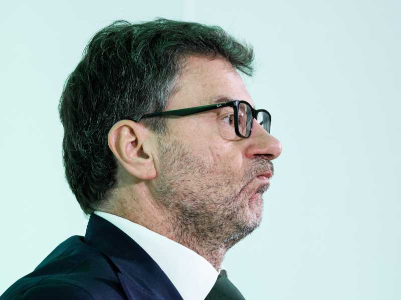 L’errore del governo che taglia il “taglio alle pensioni dei medici”