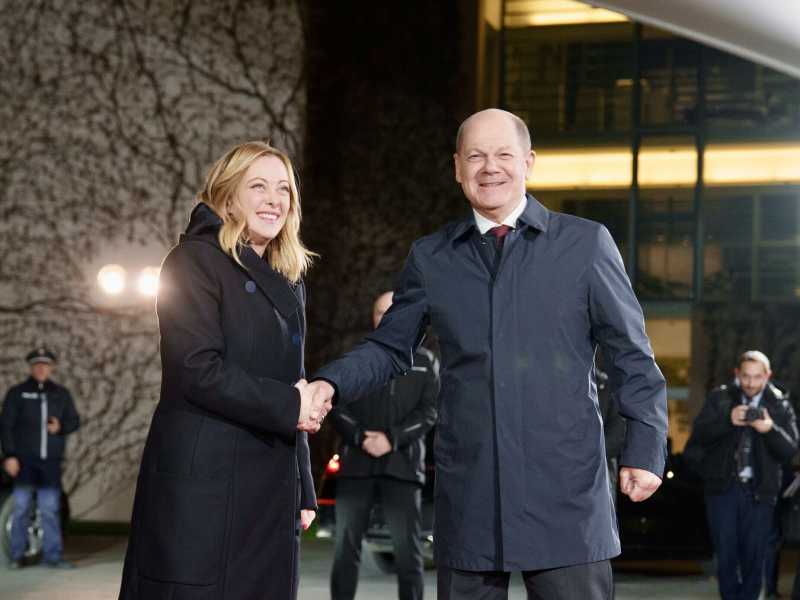 Il pragmatismo spinge Meloni a un accordo con Scholz