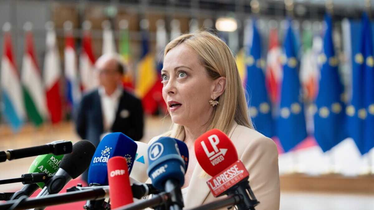 Immagine di Meloni va a Berlino, ma in Europa rema con la Polonia contro la riforma dei trattati Ue