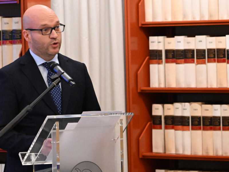 Fontana sceglie il suo ex portavoce come capo ufficio stampa della Camera
