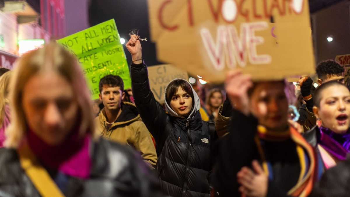 Immagine di In piazza per le donne, oltre le distinzioni politiche