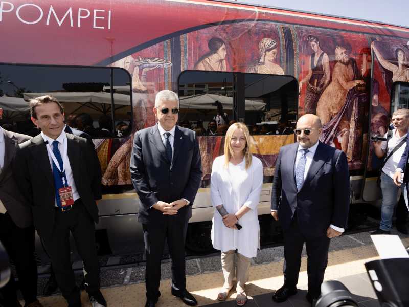 Ferrovie per lo stato. La contesa Meloni-Salvini per privatizzare i binari