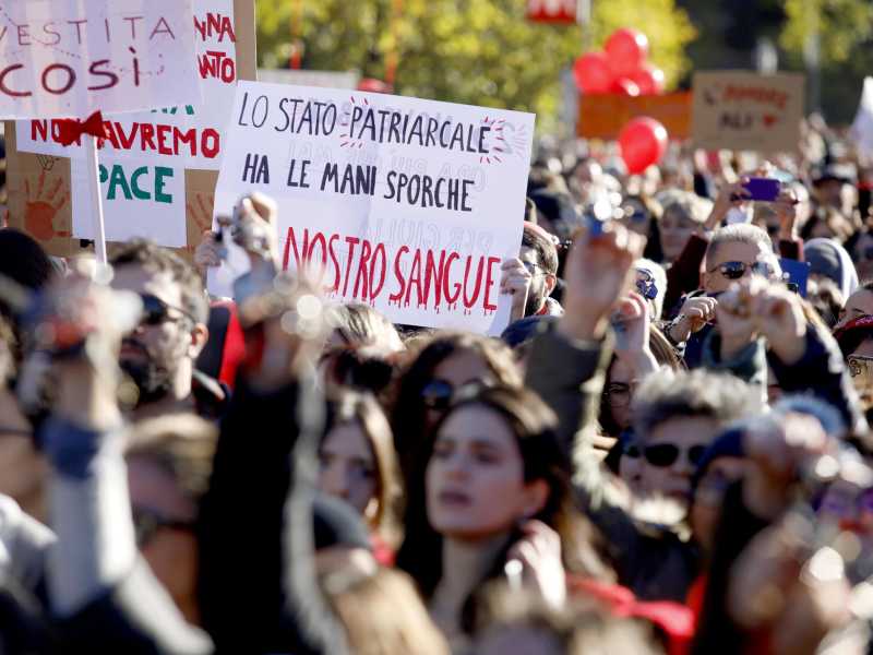 Le femministe sono già scivolate a pagina 20 dei giornali