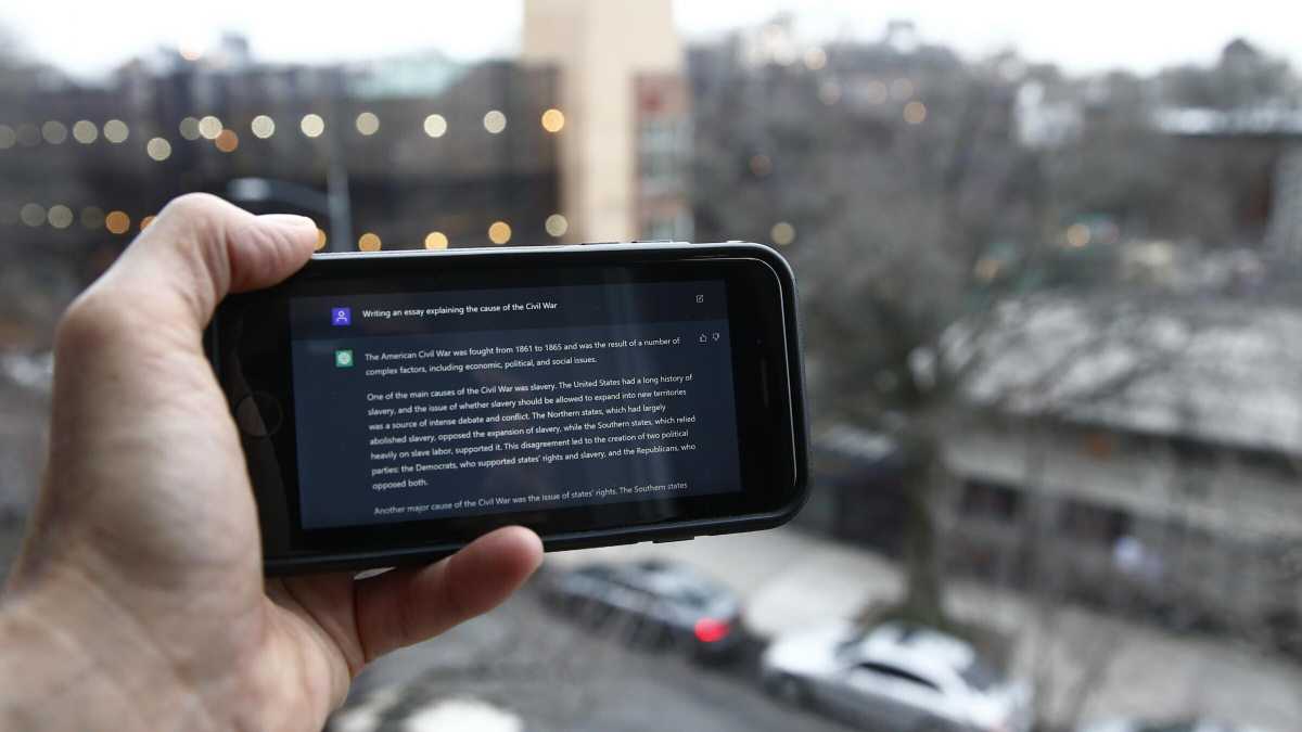 Immagine di Cos’è la democrazia? Risposte dal chatbot di Anthropic. Per una “IA costituzionale”