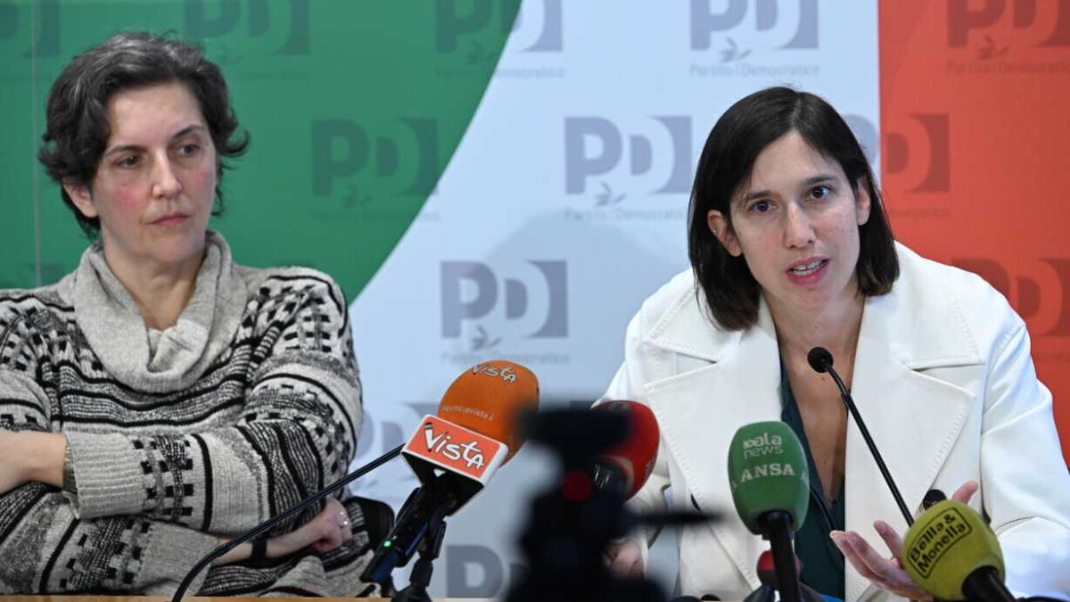 Immagine di Il Pd chiama Bersani contro la fine del mercato tutelato. Schlein: "Rampelli è con noi"