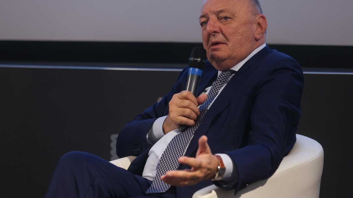 Immagine di Stop al mercato tutelato dell'energia. Pichetto: "Il libero mercato farà risparmiare"